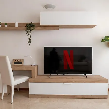 San Siro Big House Wifi Netflix Free Parking Apartamento Milão