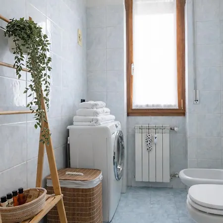 San Siro Big House Wifi Netflix Free Parking Апартаменты